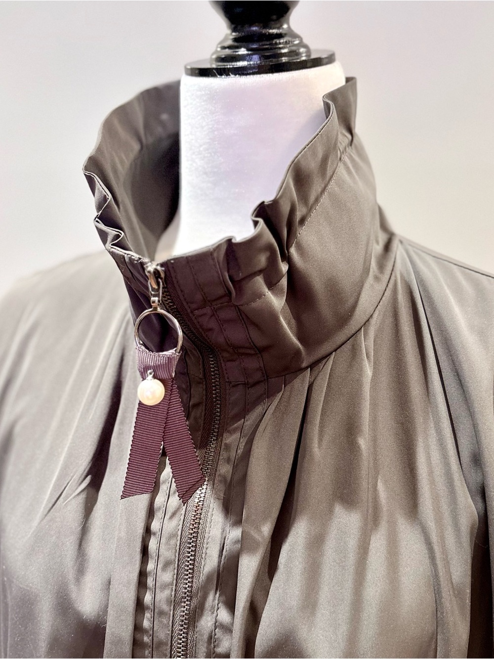 Osborne Lightweight Trench Coat / Rain Jacket – Like New - Picture 4 of 13